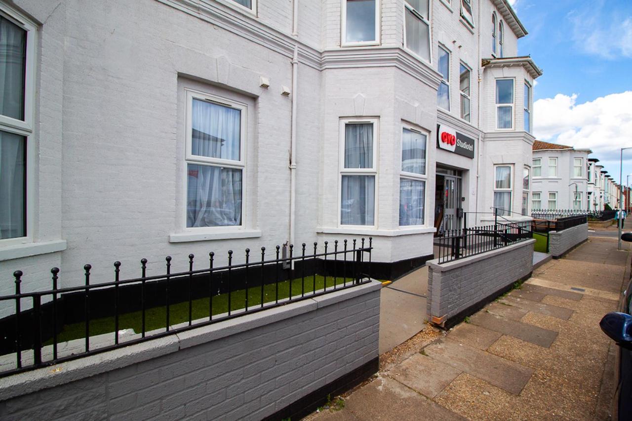 Oyo Studiotel Gy - Modern Hotel Apartments Great Yarmouth Exterior photo